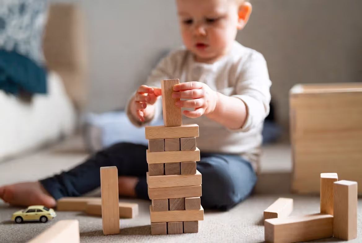 Independent play builds focus